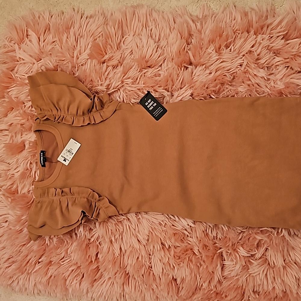 NEW Express Fitted Ribbed Midi Dress. Size XXS.. Dark Pink/Nude